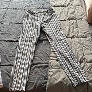 NEVER WORN Cute LA HEARTS white and blue stripped pants (size small 0-2)